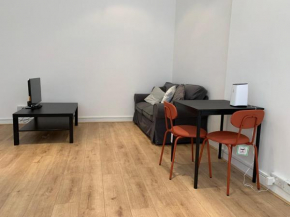 Cosy Leicester Square Central London Apartment, London